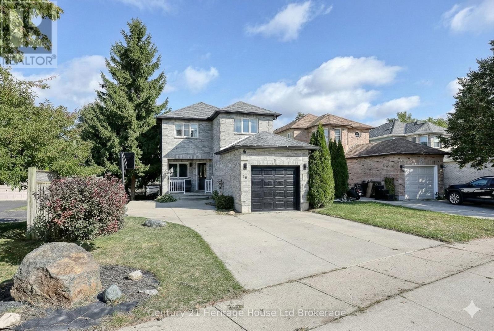 60 Canrobert Street, Woodstock, Ontario  N4S 8W9 - Photo 2 - X12705472