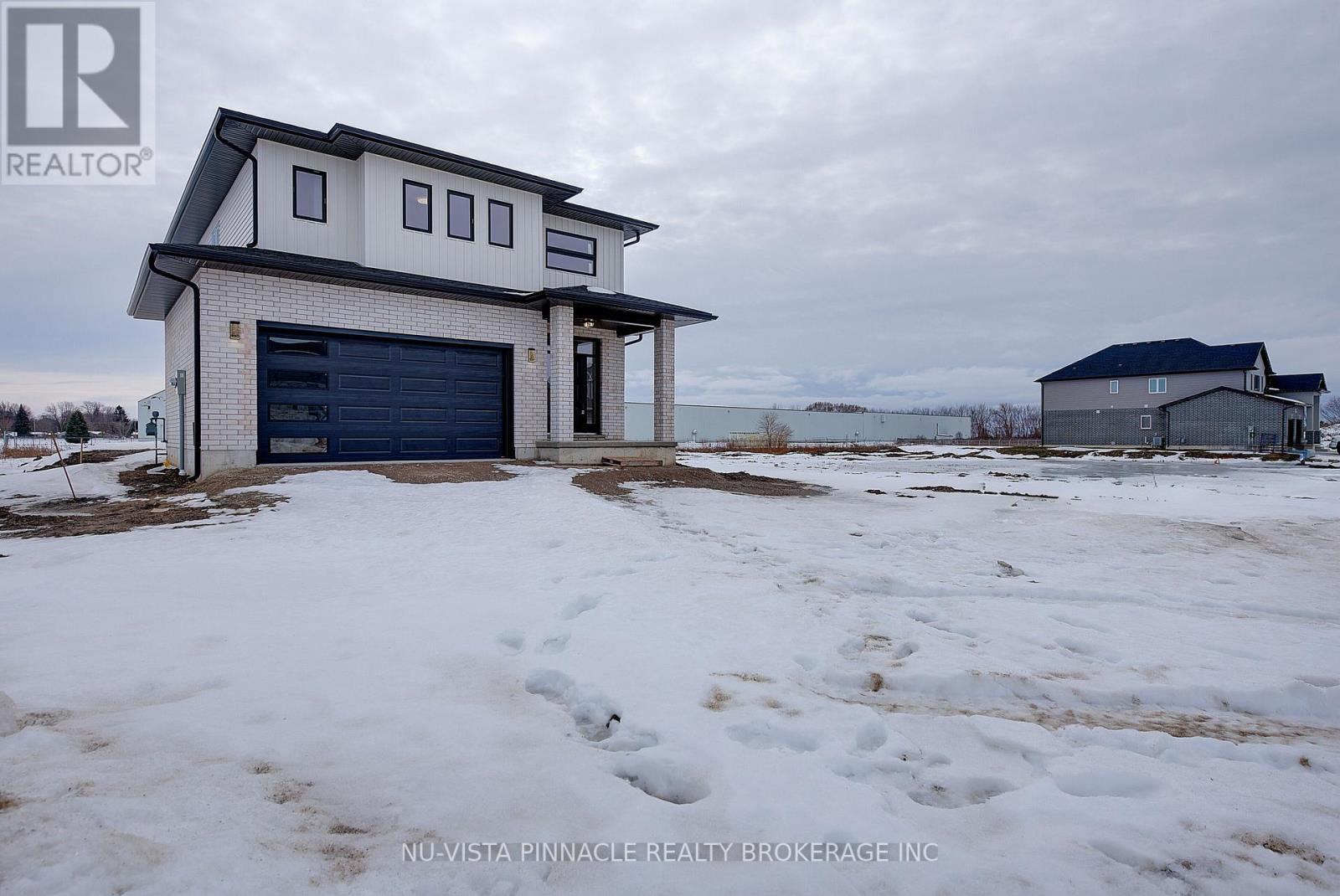 236 Greene Street, South Huron, Ontario  N0M 1S3 - Photo 4 - X12694462