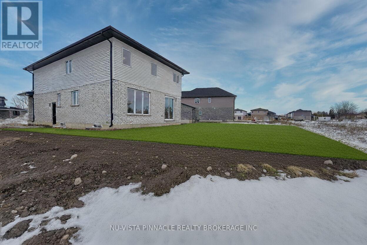 236 Greene Street, South Huron, Ontario  N0M 1S3 - Photo 41 - X12694462