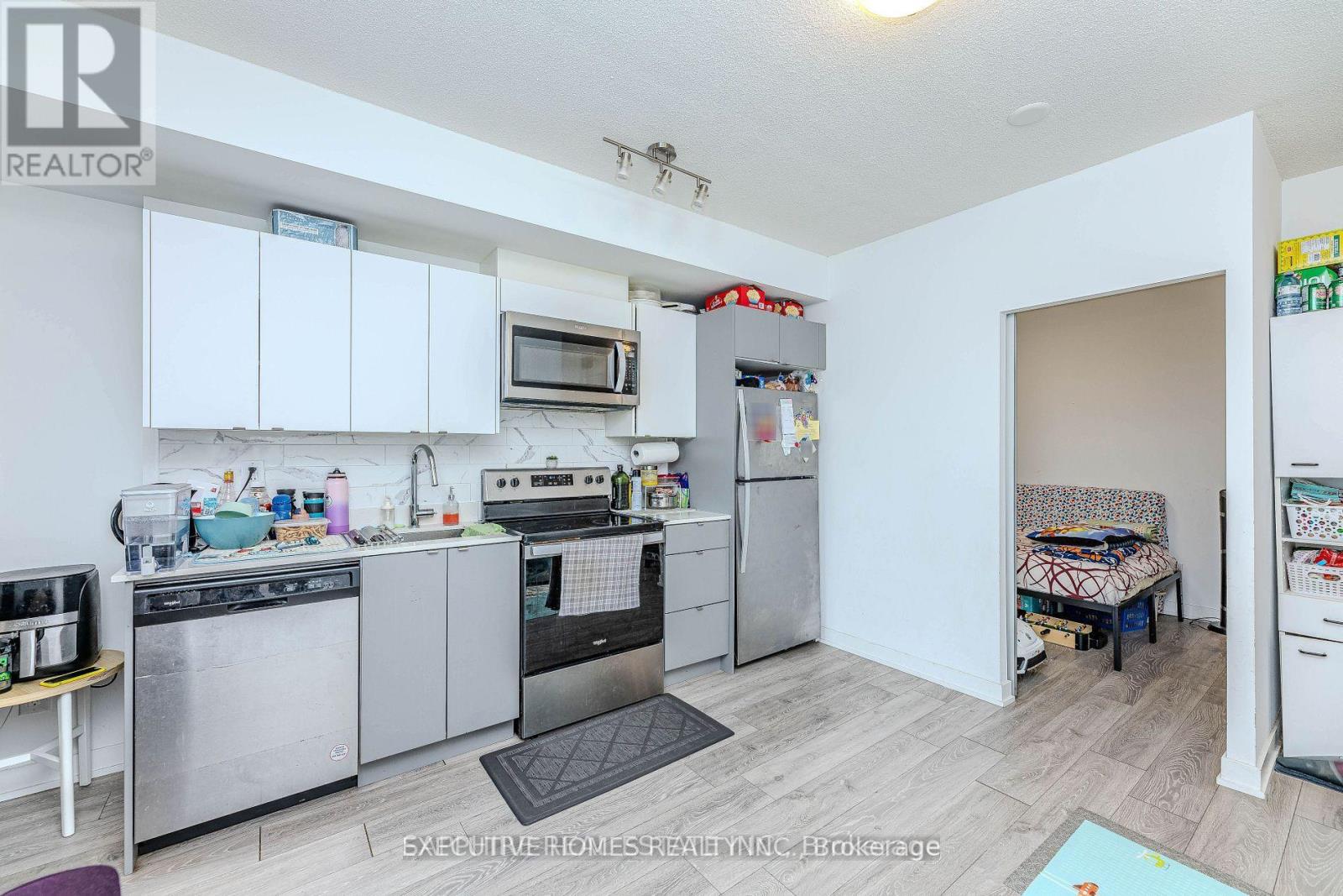 A 712 - 3210 Dakota Common, Burlington, Ontario  L7M 2A8 - Photo 10 - W12684680