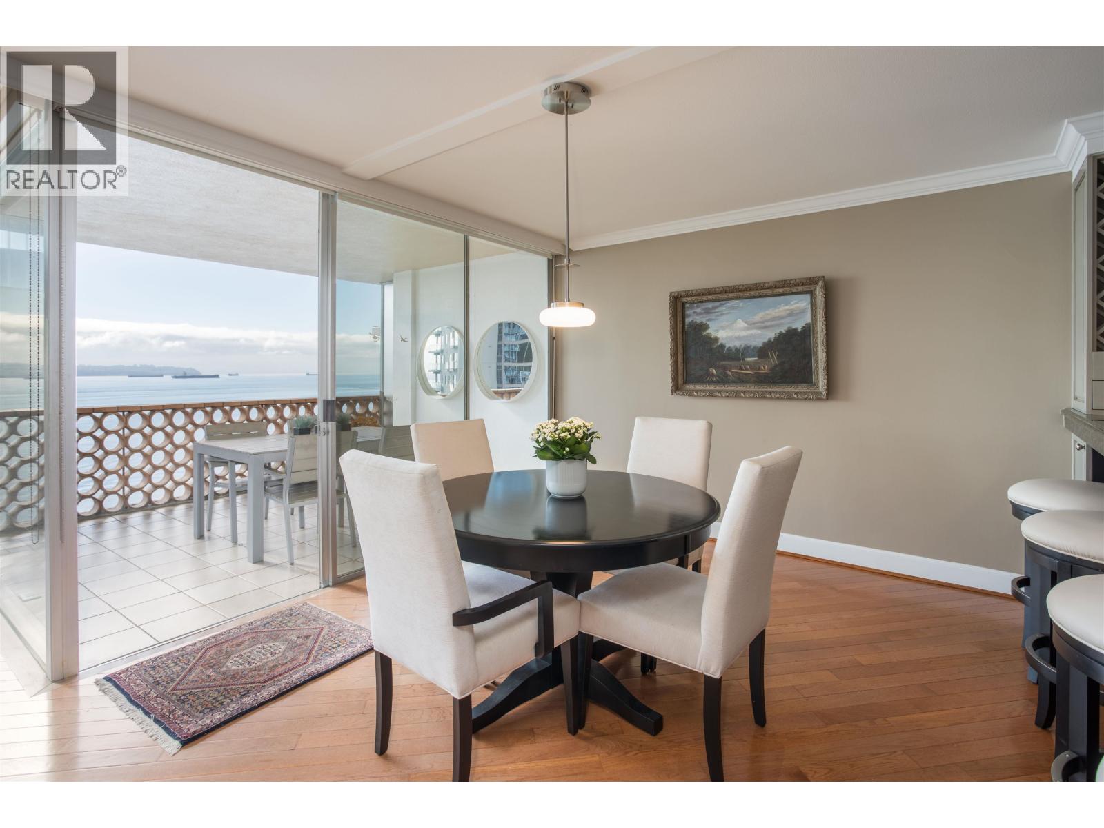 902 2135 Argyle Avenue, West Vancouver, British Columbia  V7V 1A5 - Photo 11 - R3080407