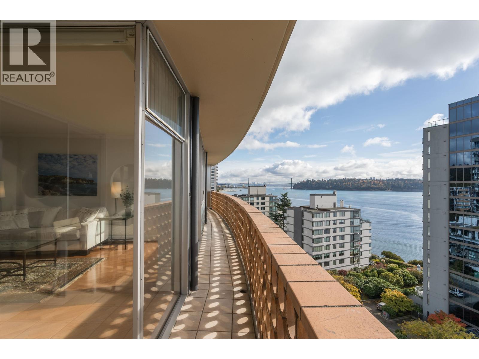 902 2135 Argyle Avenue, West Vancouver, British Columbia  V7V 1A5 - Photo 13 - R3080407