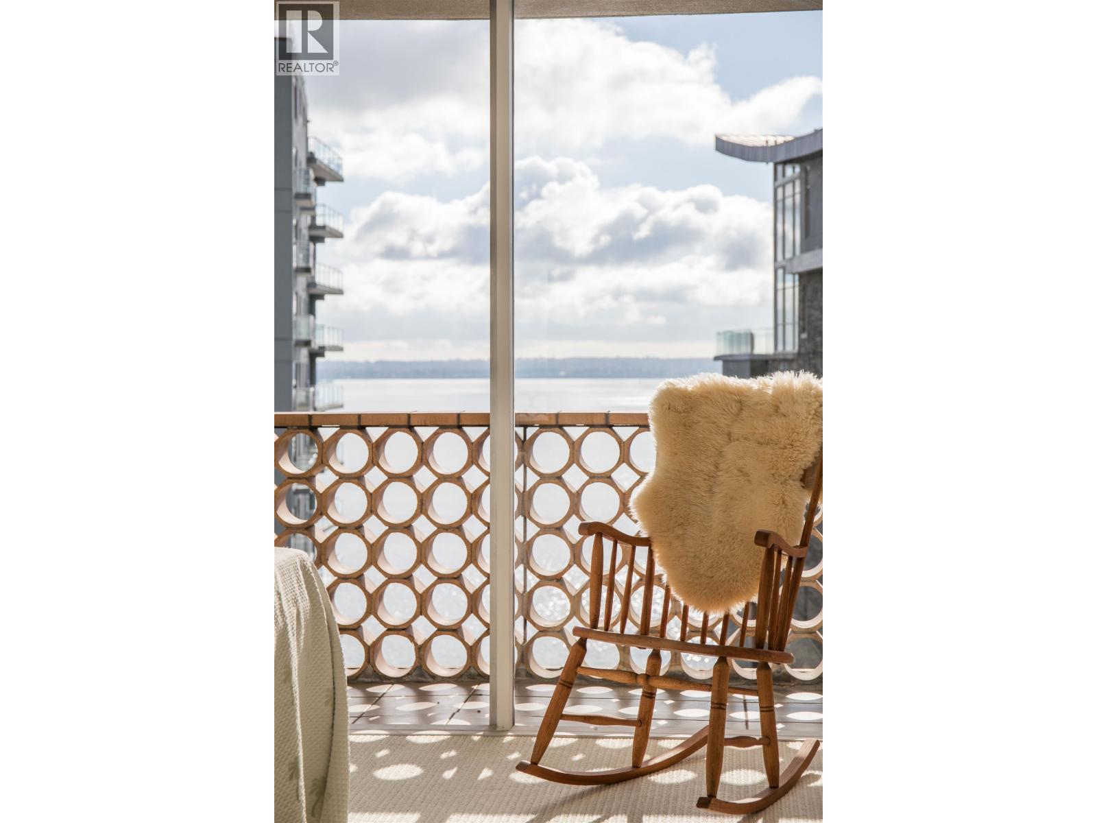 902 2135 Argyle Avenue, West Vancouver, British Columbia  V7V 1A5 - Photo 29 - R3080407