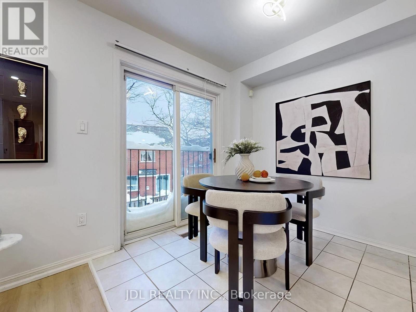 39 - 2 Clay Brick Court, Brampton, Ontario  L6V 4M7 - Photo 14 - W12703114