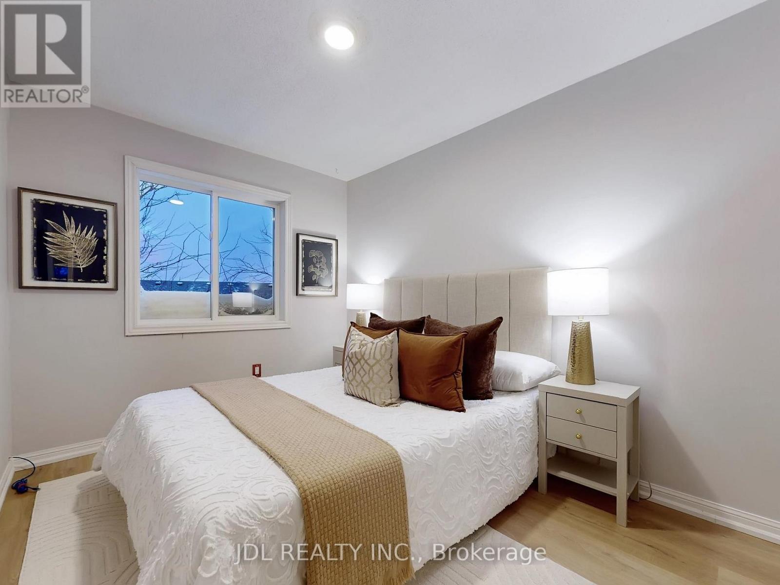 39 - 2 Clay Brick Court, Brampton, Ontario  L6V 4M7 - Photo 23 - W12703114