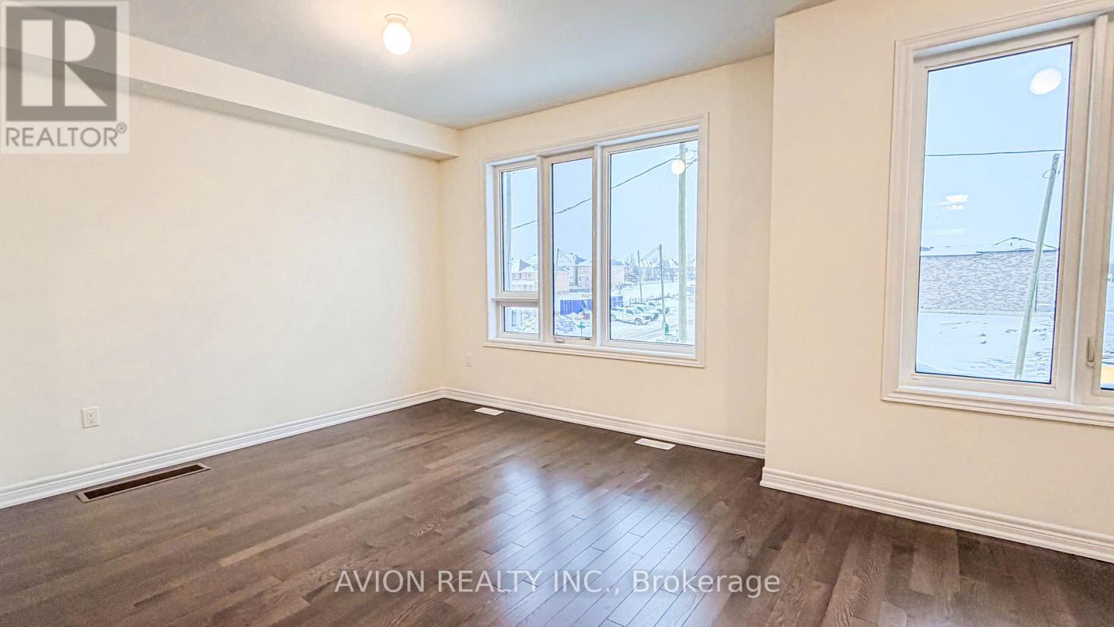 131 Vine Cliff Boulevard, Markham, Ontario  L6C 3T5 - Photo 10 - N12705460