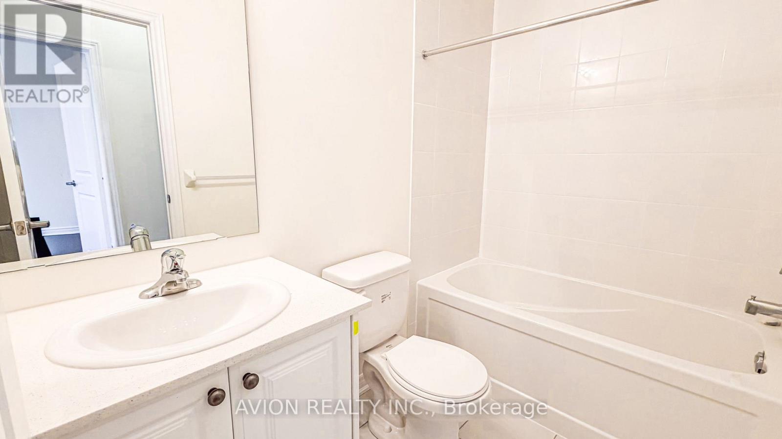 131 Vine Cliff Boulevard, Markham, Ontario  L6C 3T5 - Photo 18 - N12705460