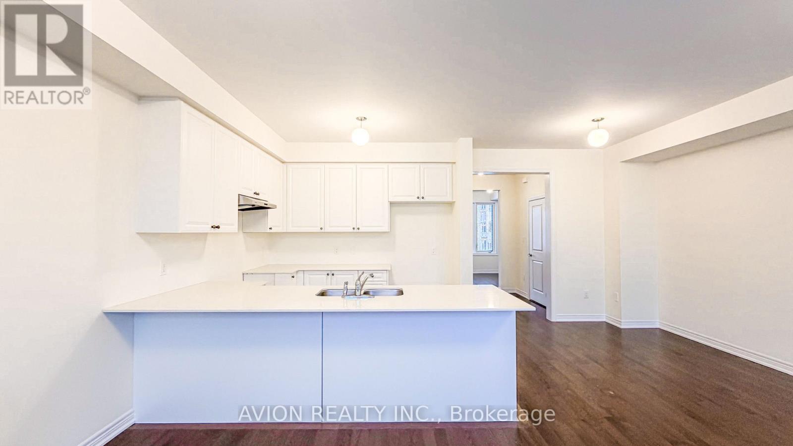 131 Vine Cliff Boulevard, Markham, Ontario  L6C 3T5 - Photo 8 - N12705460