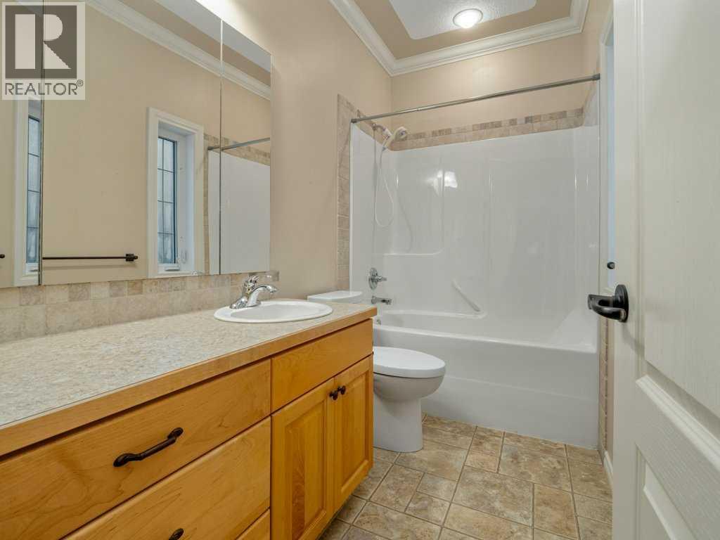 21 Fairmont Park Landing S, Lethbridge, Alberta  T1K 7L1 - Photo 35 - A2275687