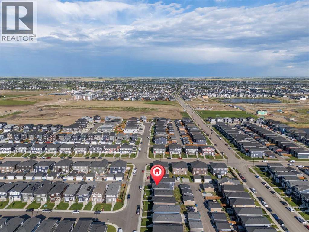 204 Chelsea Manor, Chestermere, Alberta  T1X 2P5 - Photo 2 - A2278772