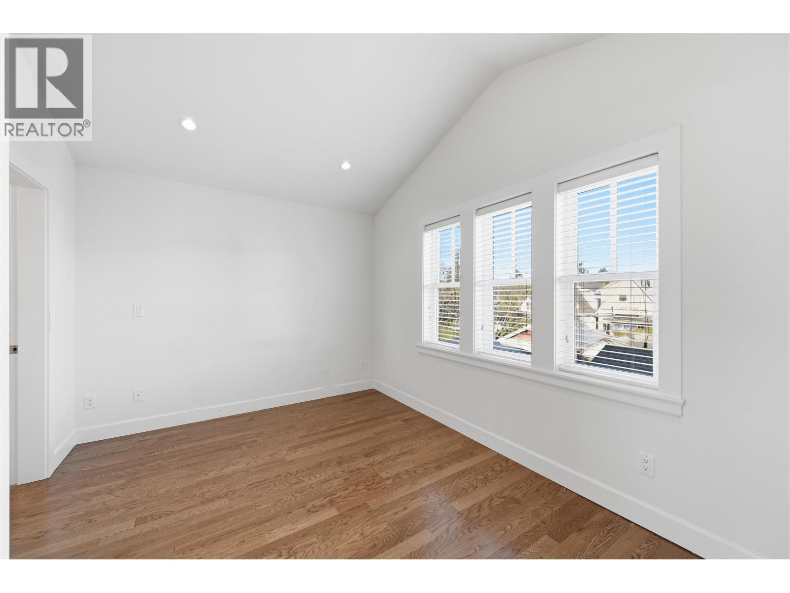 1553 E 13th Avenue, Vancouver, British Columbia  V5N 2B7 - Photo 12 - R3080114