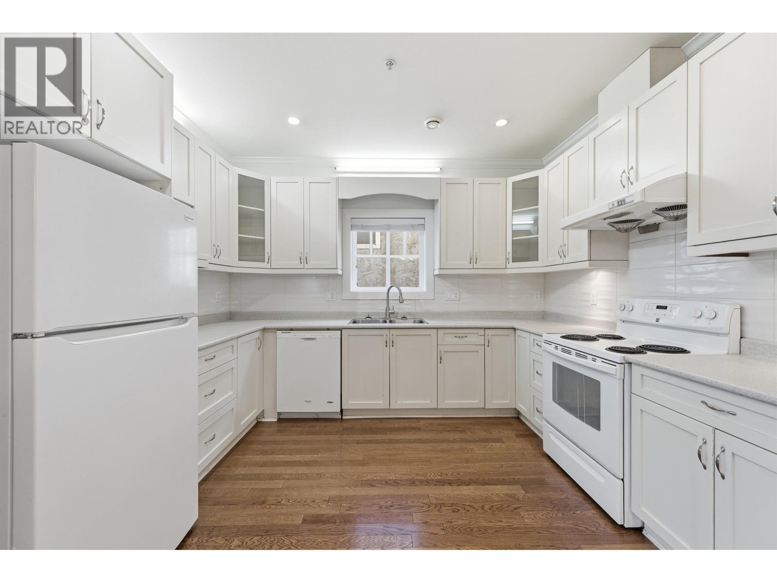 1553 E 13th Avenue, Vancouver, British Columbia  V5N 2B7 - Photo 9 - R3080114