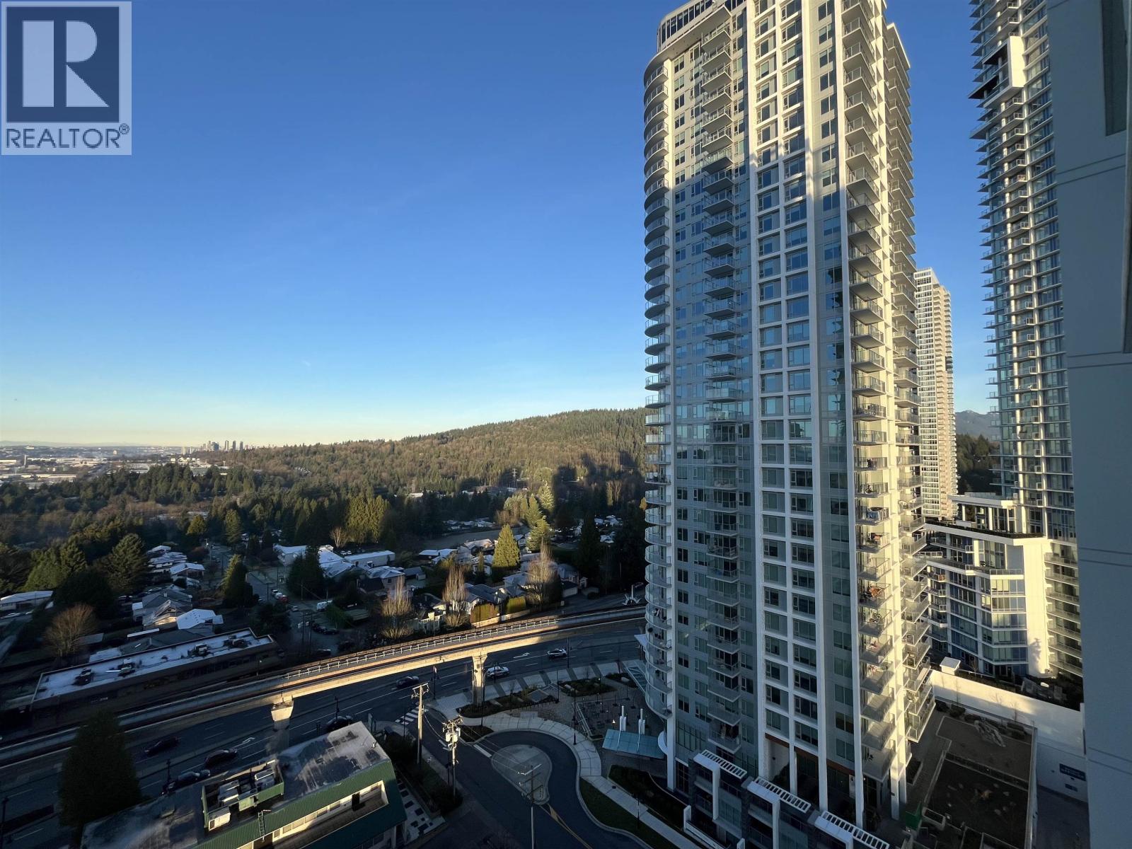 1608 699 Whiting Way, Coquitlam, British Columbia  V3J 0N7 - Photo 2 - R3079016