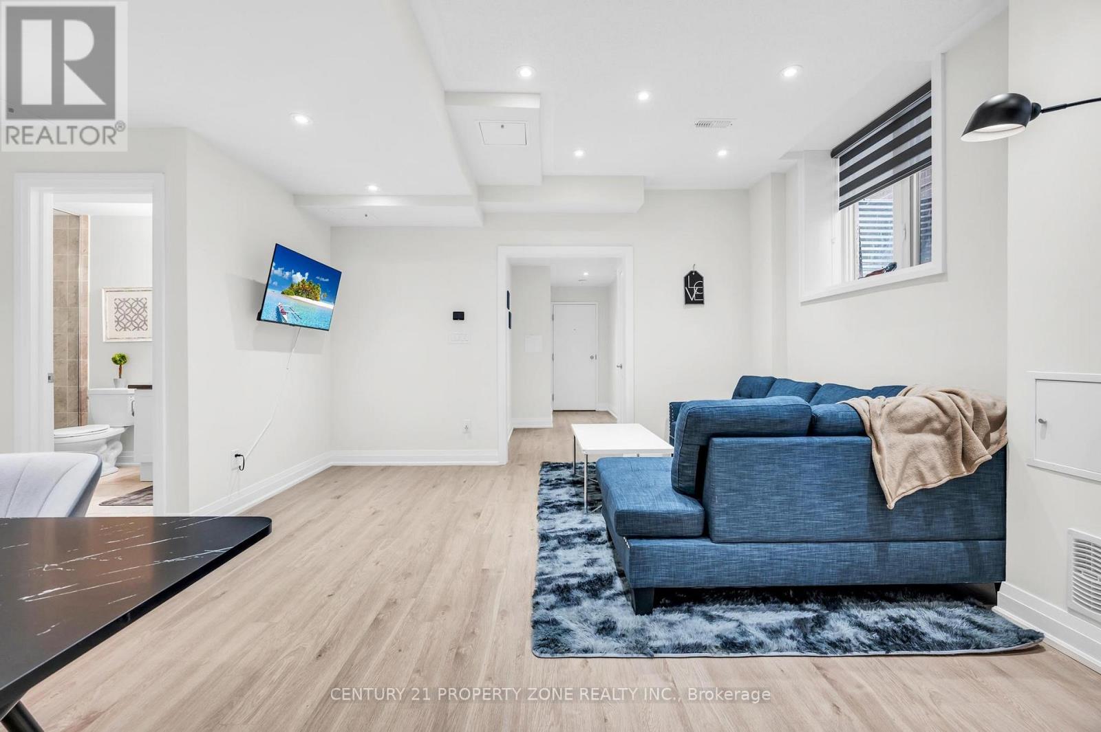 Bsmt - 12 Trellanock Road, Brampton, Ontario  L6Y 0E4 - Photo 6 - W12705442