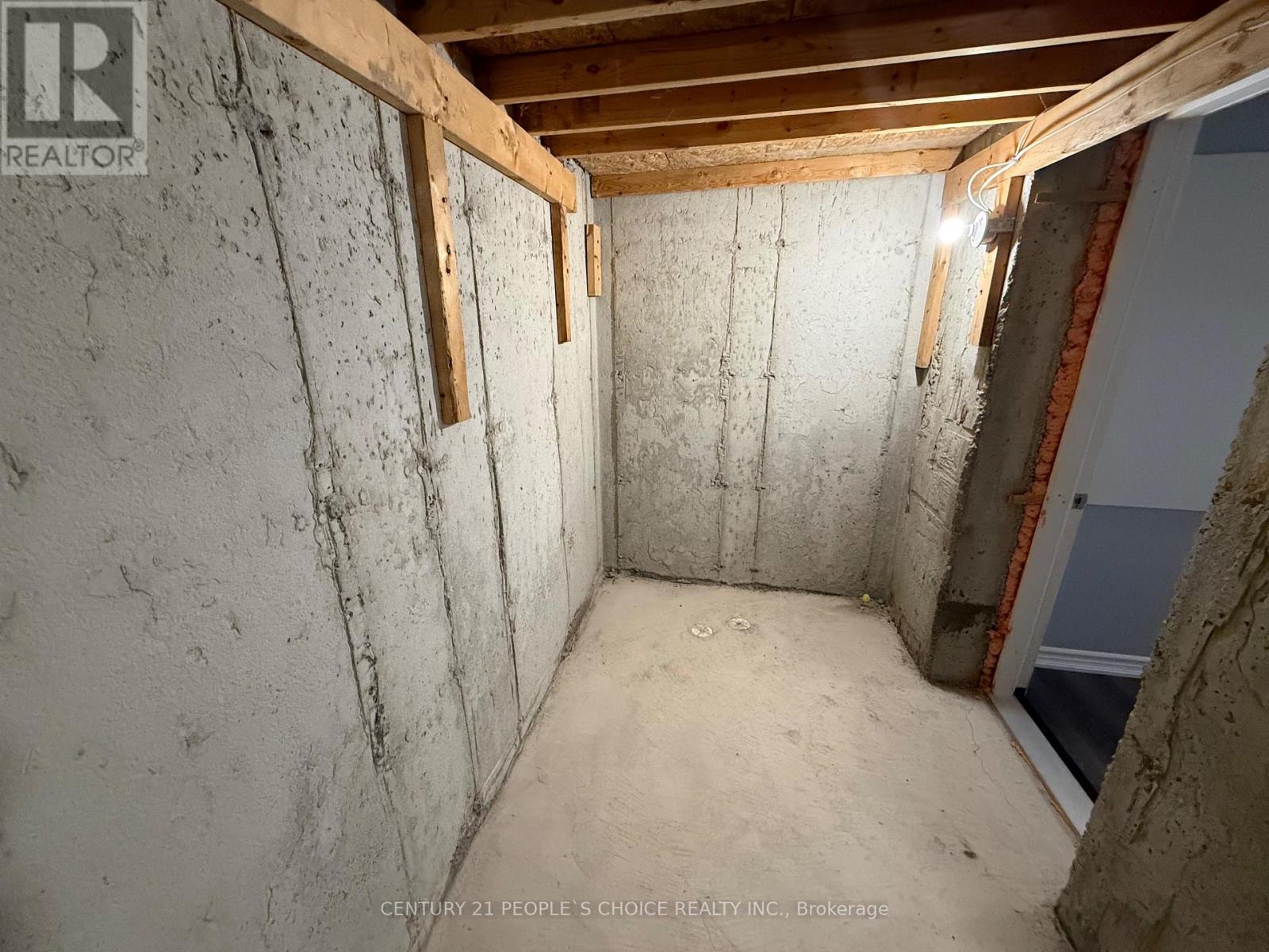 Bsmt - 2 Dufay Road, Brampton, Ontario  L7A 0B5 - Photo 20 - W12704646