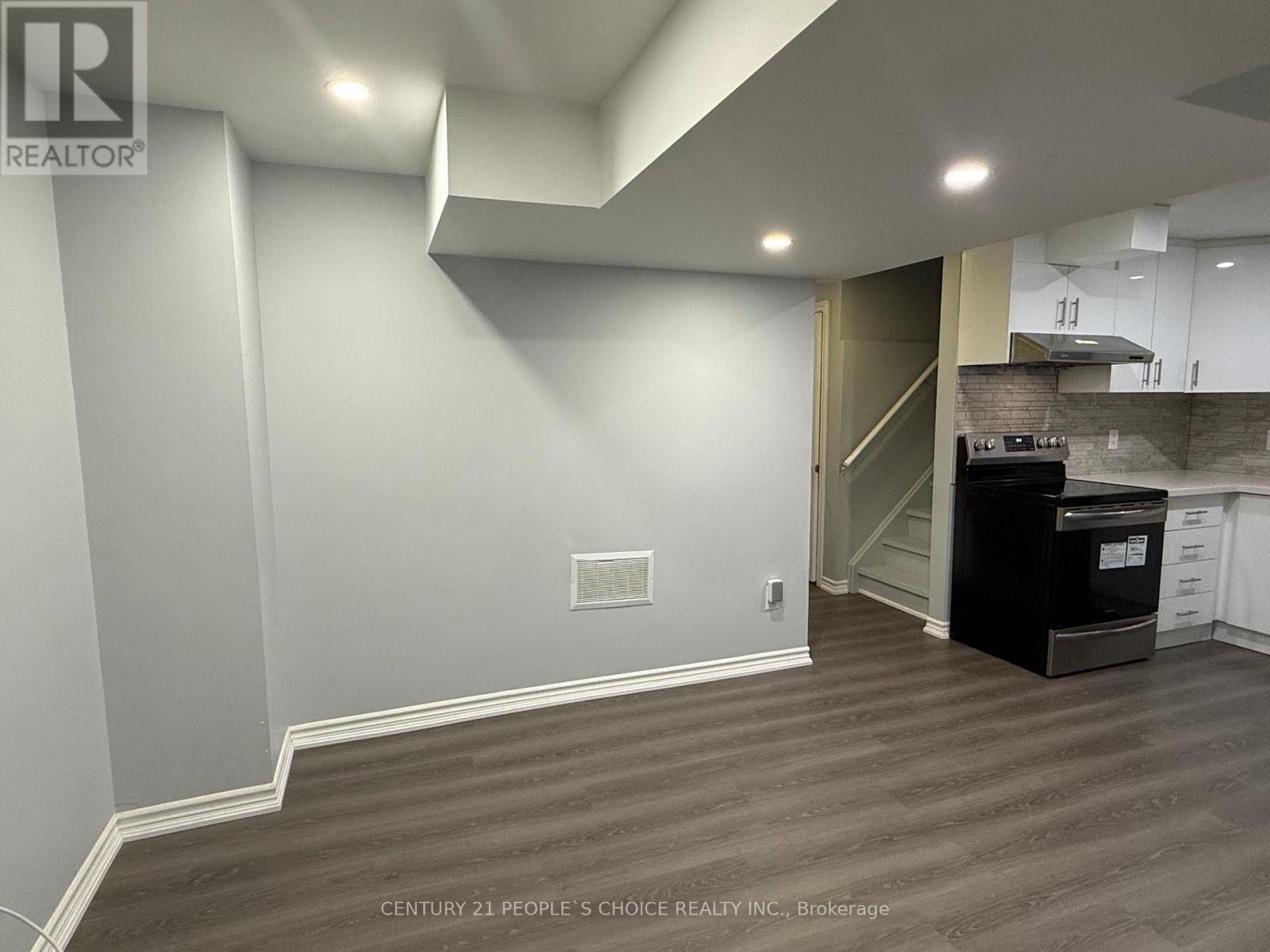 Bsmt - 2 Dufay Road, Brampton, Ontario  L7A 0B5 - Photo 4 - W12704646