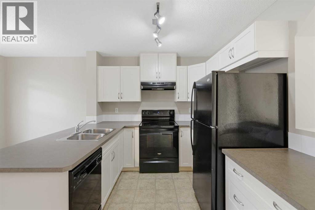 93, 105 Drake Landing Common, Okotoks, Alberta  T1S 0C9 - Photo 12 - A2279864