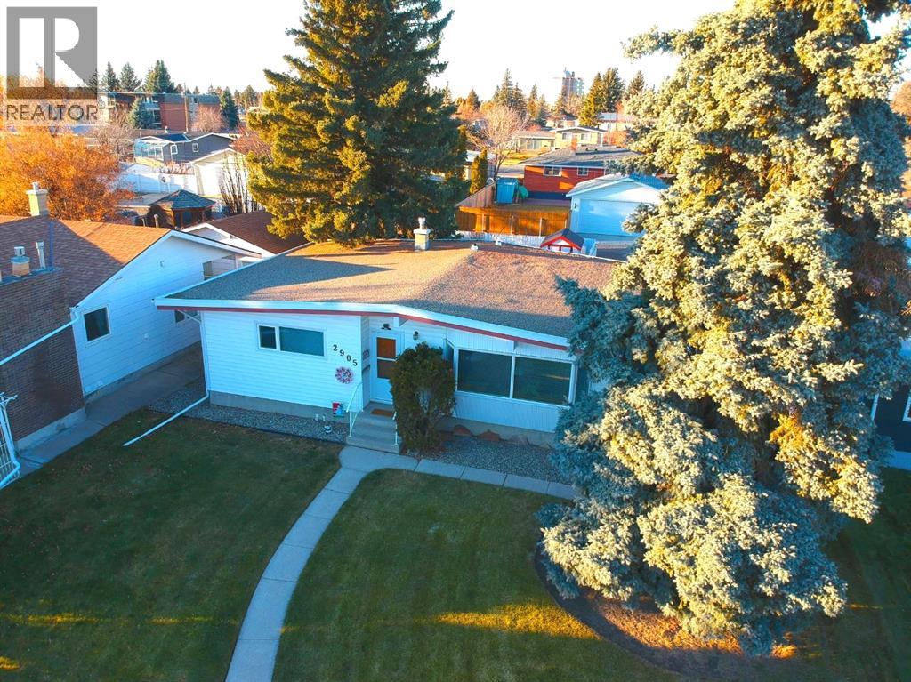 2905 Lakeview Drive S, Lethbridge, Alberta  T1K 3G2 - Photo 1 - A2277508