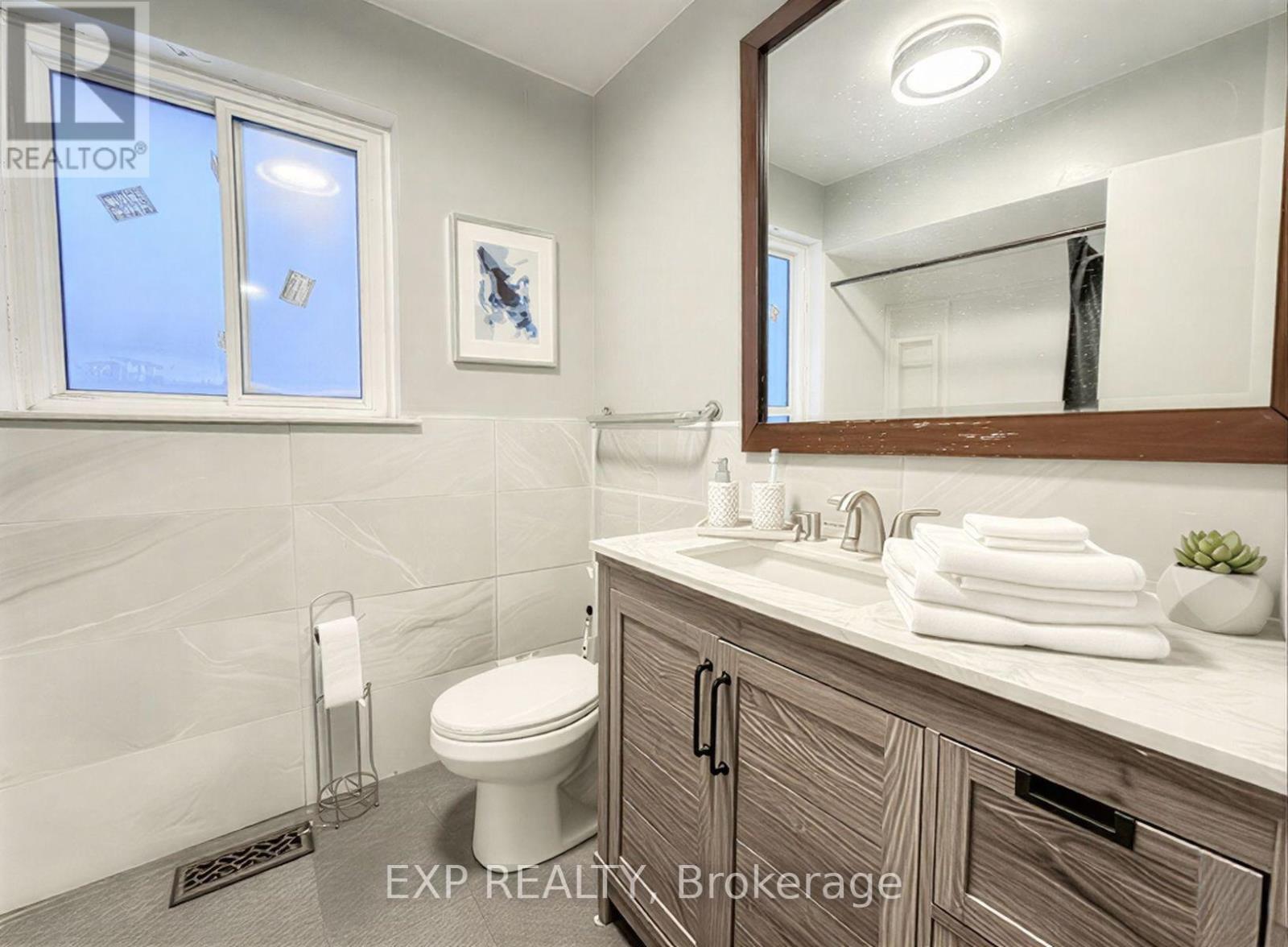 Main And Second - 5 Gooderham Drive E, Toronto, Ontario  M1R 3G4 - Photo 17 - E12701884