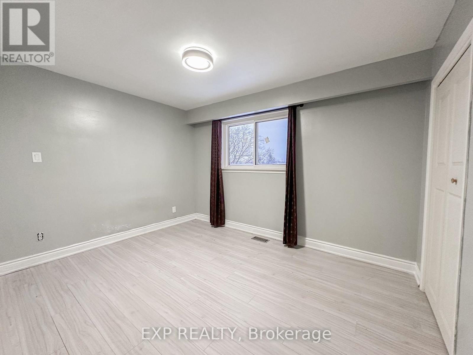 Main And Second - 5 Gooderham Drive E, Toronto, Ontario  M1R 3G4 - Photo 2 - E12701884