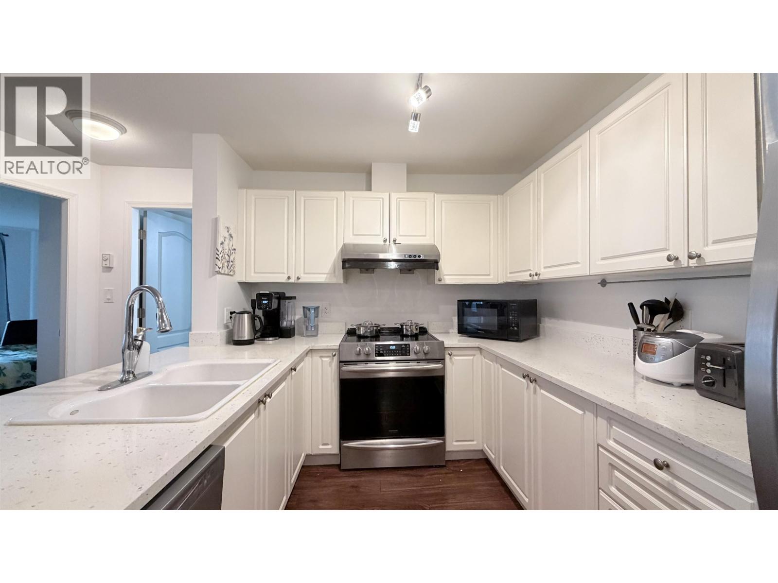 236 5880 DOVER CRESCENT, Richmond, British Columbia