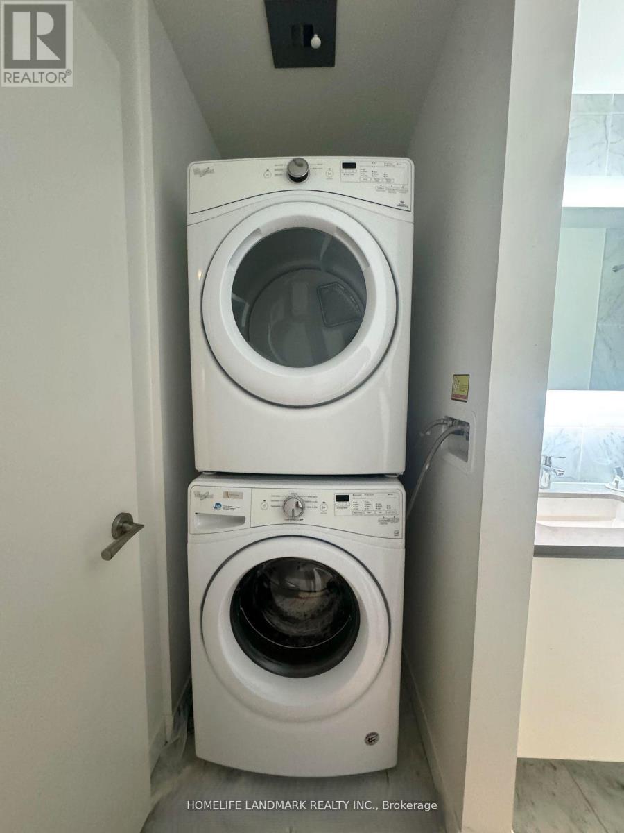 608 - 90 Queens Whalf Road, Toronto, Ontario  M5V 0J4 - Photo 7 - C12705490