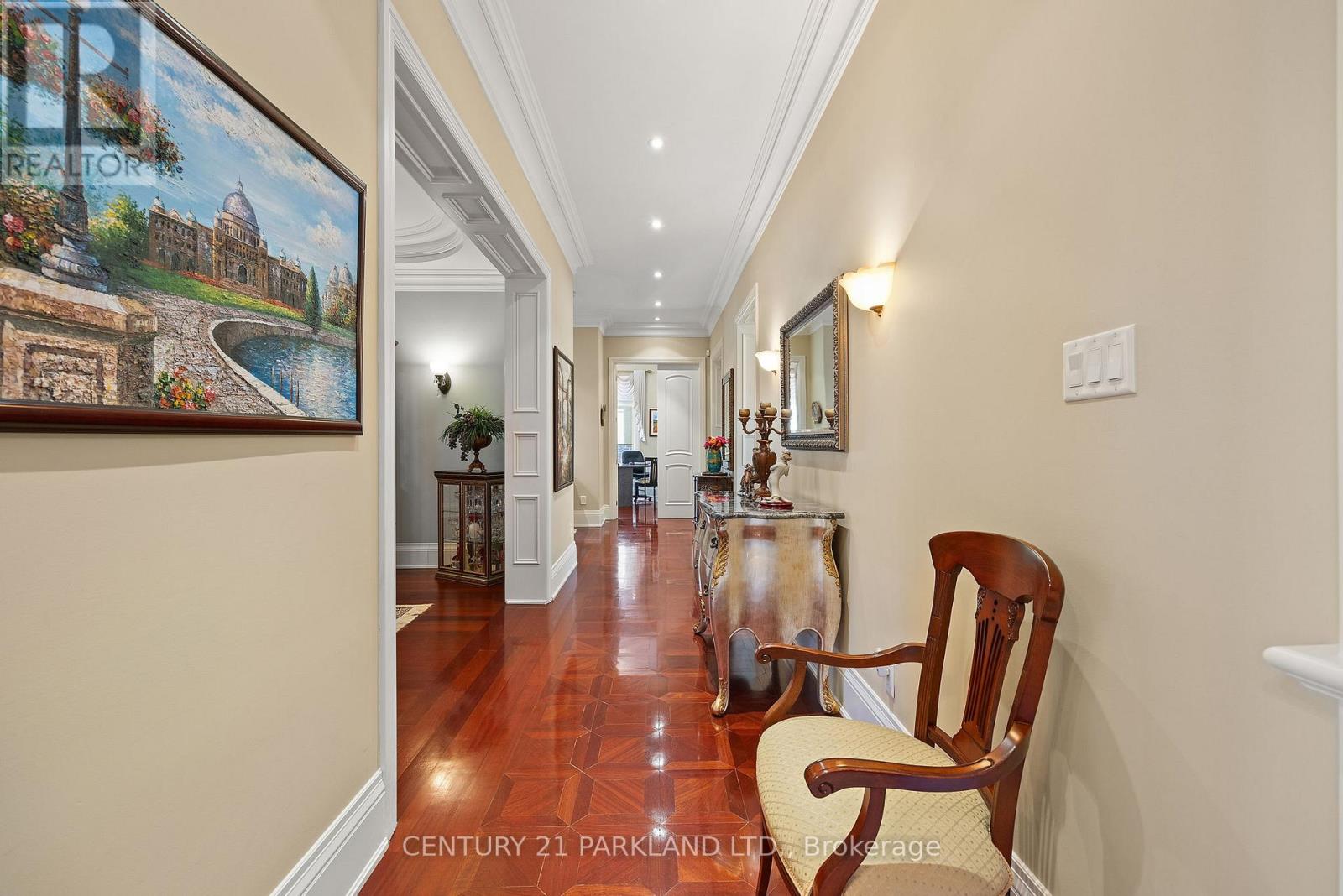 16 Boyle Drive, Richmond Hill, Ontario  L4C 6C9 - Photo 17 - N12705486