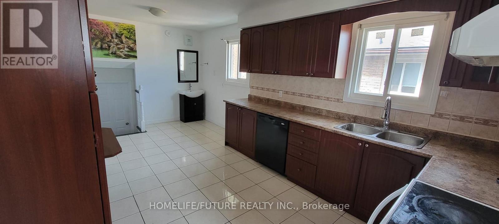 Main & Lower - 145 Bruce Beer Drive, Brampton, Ontario  L6V 3J2 - Photo 12 - W12705510
