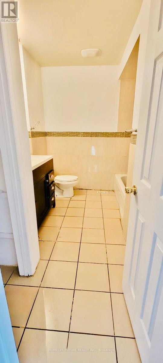 Main & Lower - 145 Bruce Beer Drive, Brampton, Ontario  L6V 3J2 - Photo 4 - W12705510