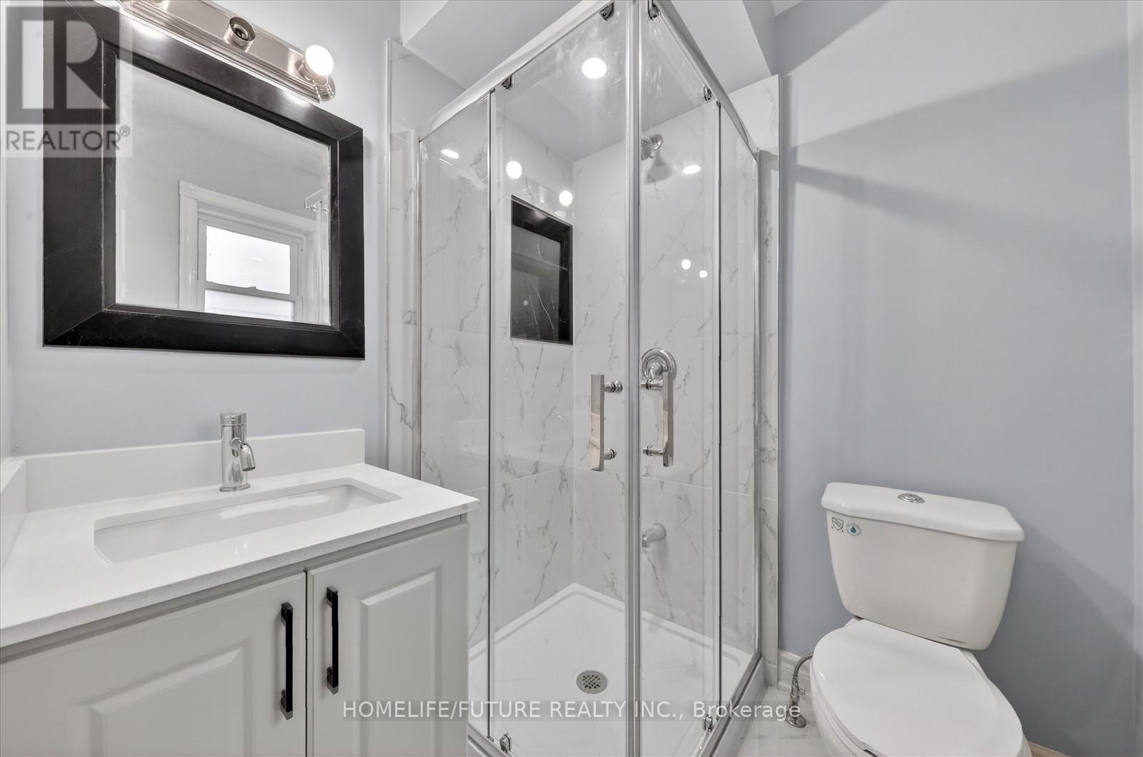 Main & 2nd - 231 Timberlane Drive, Brampton, Ontario  L6Y 4V7 - Photo 30 - W12705514