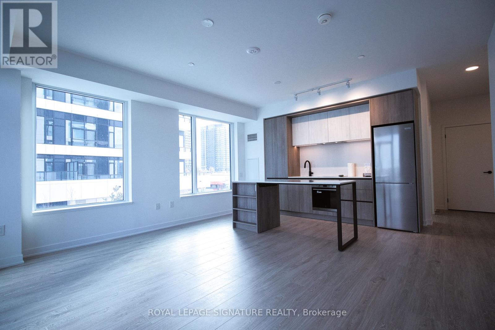 304 - 2495 Eglinton Avenue W, Mississauga, Ontario  L5M 2V8 - Photo 2 - W12705536