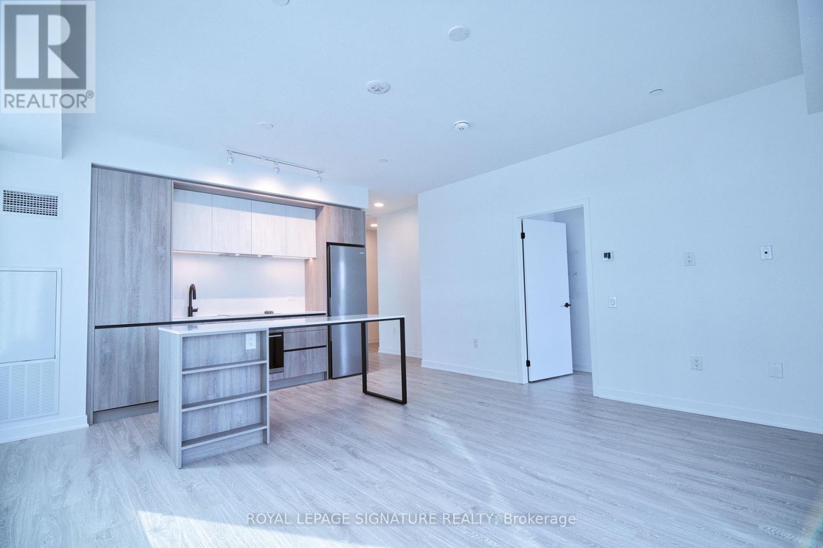 304 - 2495 Eglinton Avenue W, Mississauga, Ontario  L5M 2V8 - Photo 5 - W12705536