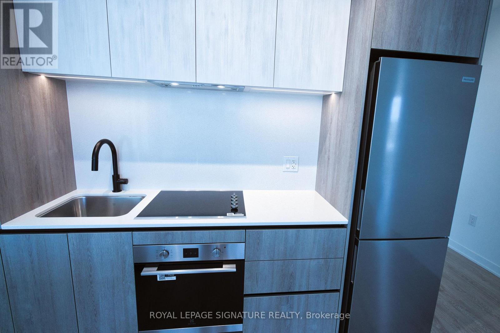 304 - 2495 Eglinton Avenue W, Mississauga, Ontario  L5M 2V8 - Photo 9 - W12705536