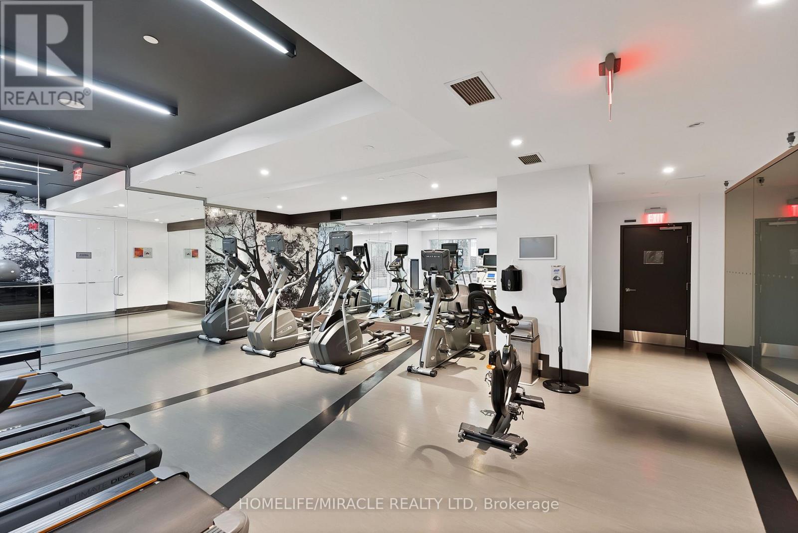 1218 - 1830 Bloor Street, Toronto, Ontario  M6P 3K8 - Photo 19 - W12702826