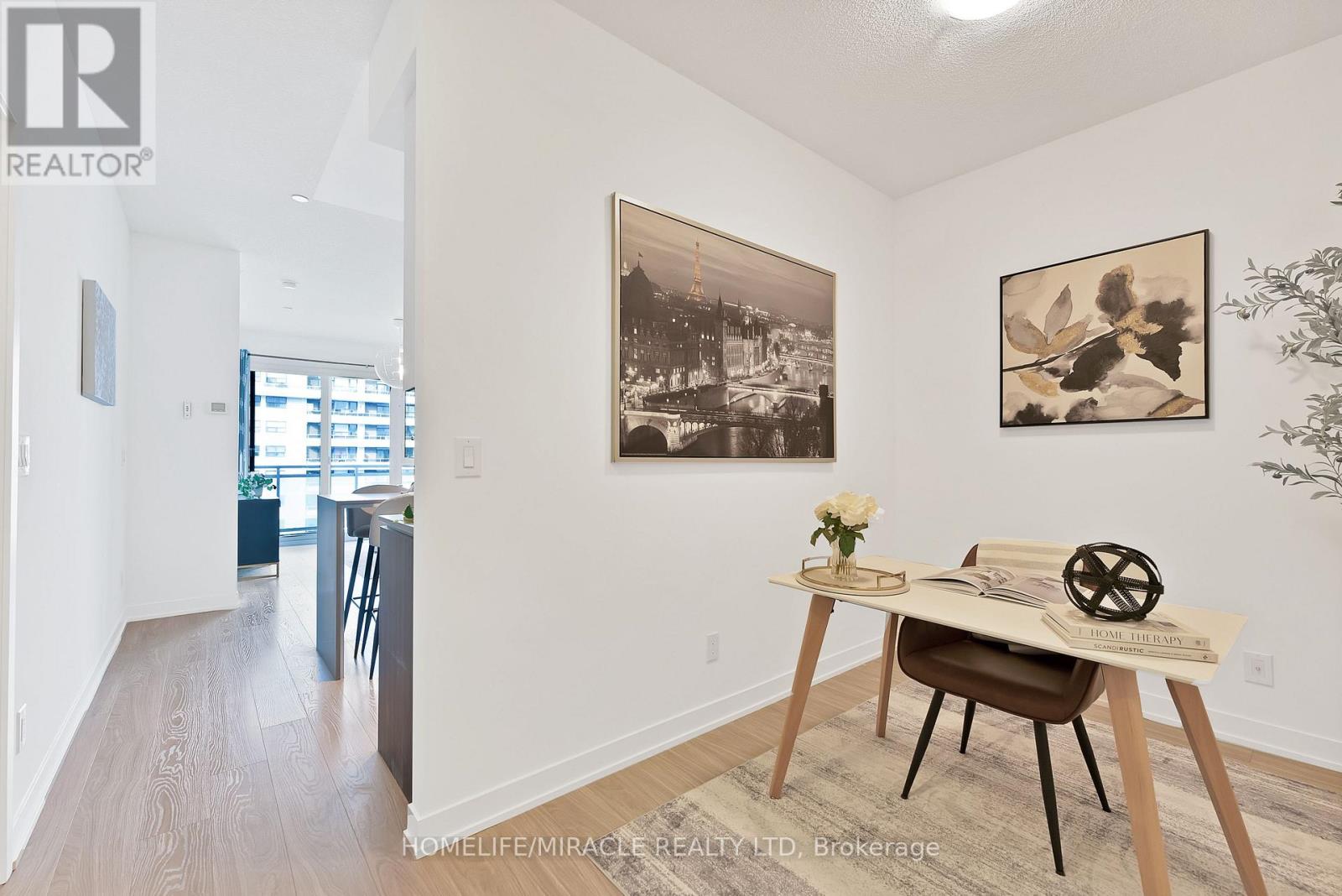 1218 - 1830 Bloor Street, Toronto, Ontario  M6P 3K8 - Photo 4 - W12702826