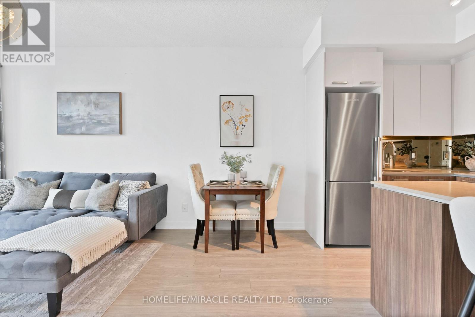 1218 - 1830 Bloor Street, Toronto, Ontario  M6P 3K8 - Photo 9 - W12702826