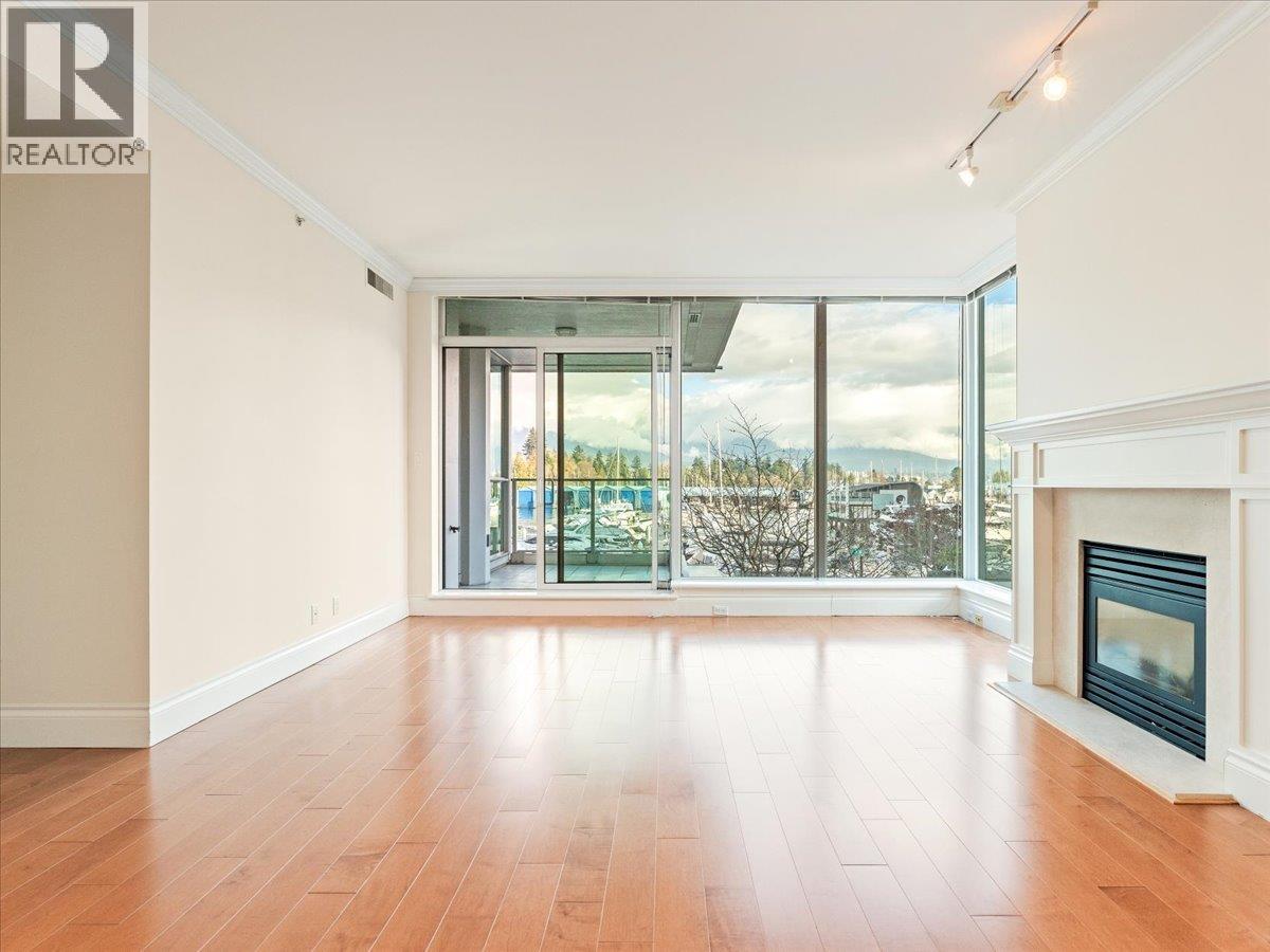205 1717 Bayshore Drive, Vancouver, British Columbia  V6G 3H3 - Photo 15 - R3065768