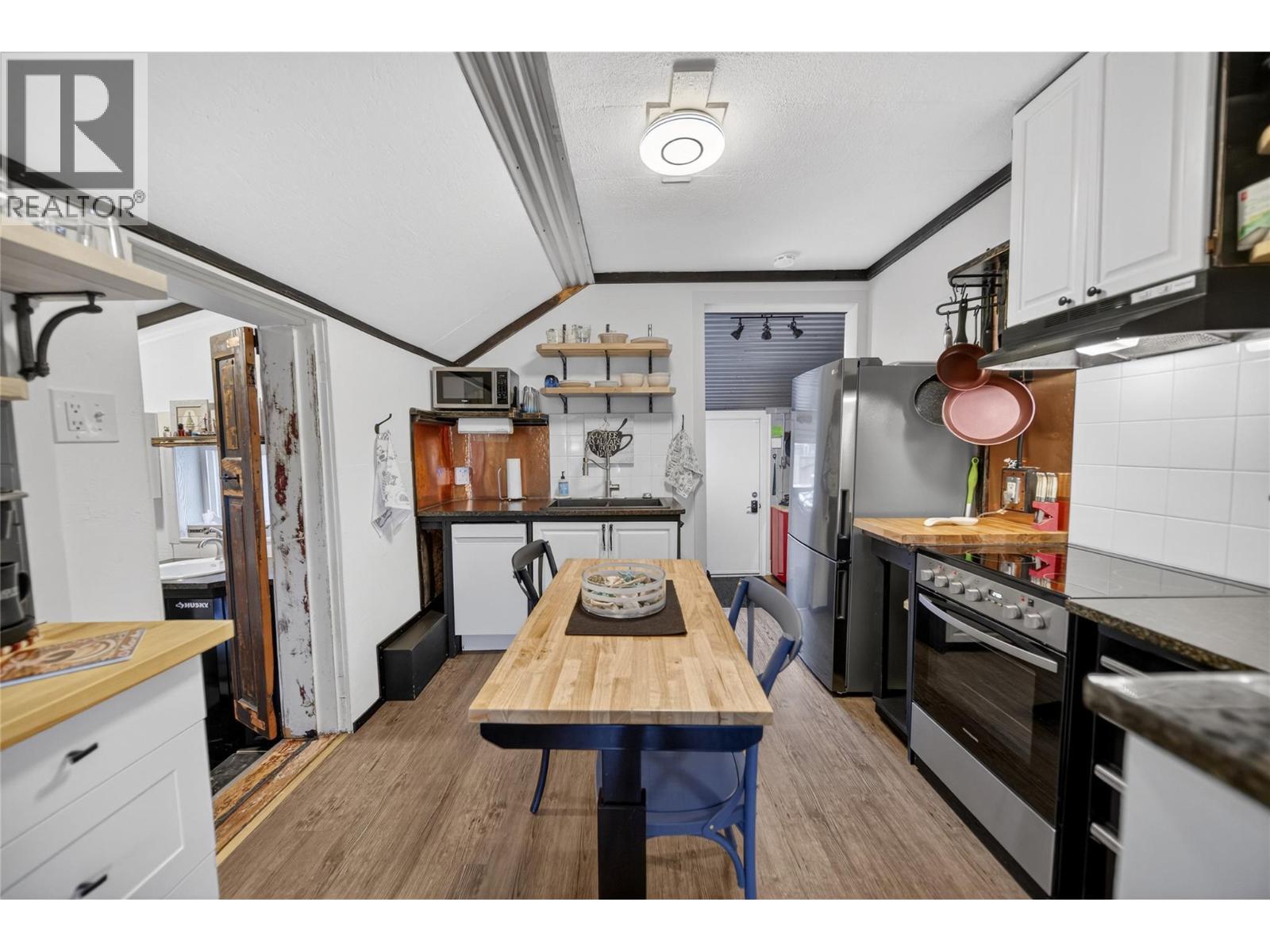 310 Kootenay Street N, Cranbrook, British Columbia V1C 3T7 - Photo 7 - 10372807