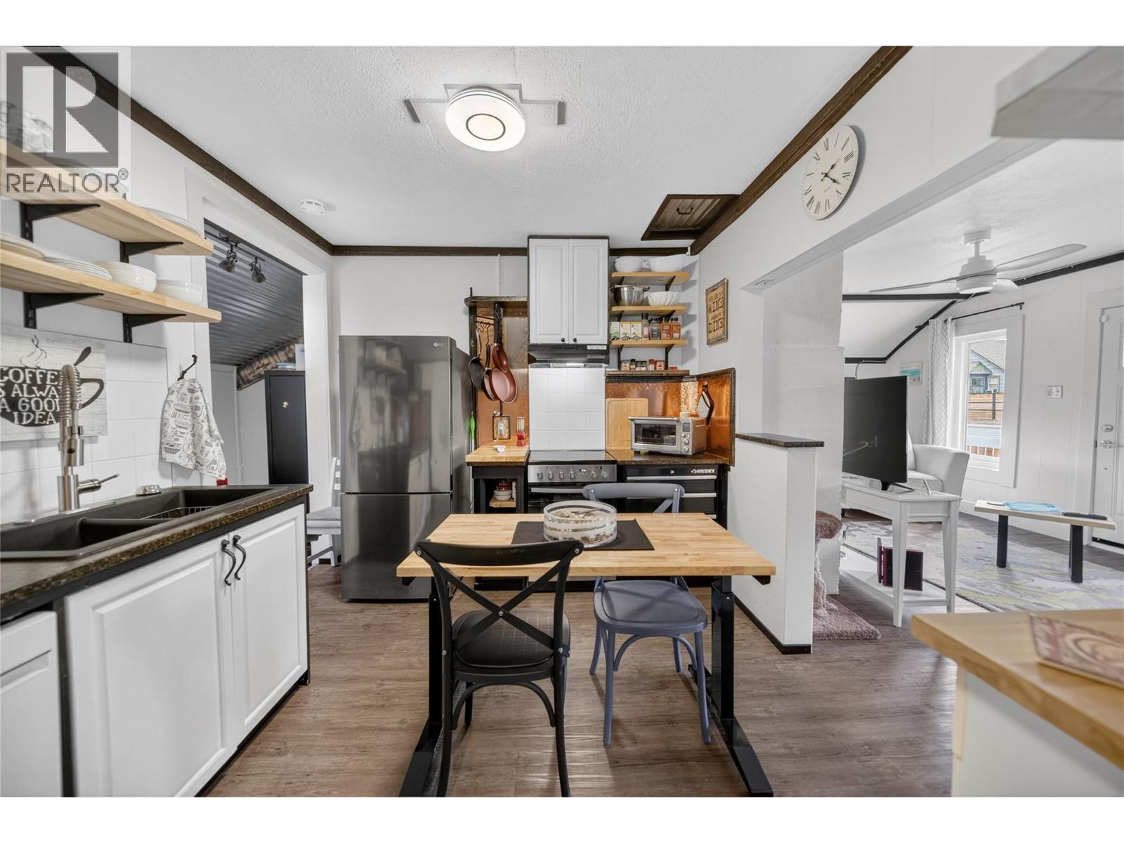 310 Kootenay Street N, Cranbrook, British Columbia V1C 3T7 - Photo 9 - 10372807