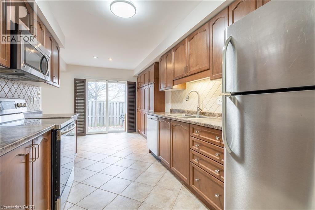 7 Southside Place Unit# 65, Hamilton, Ontario  L9C 7W6 - Photo 10 - 40799270