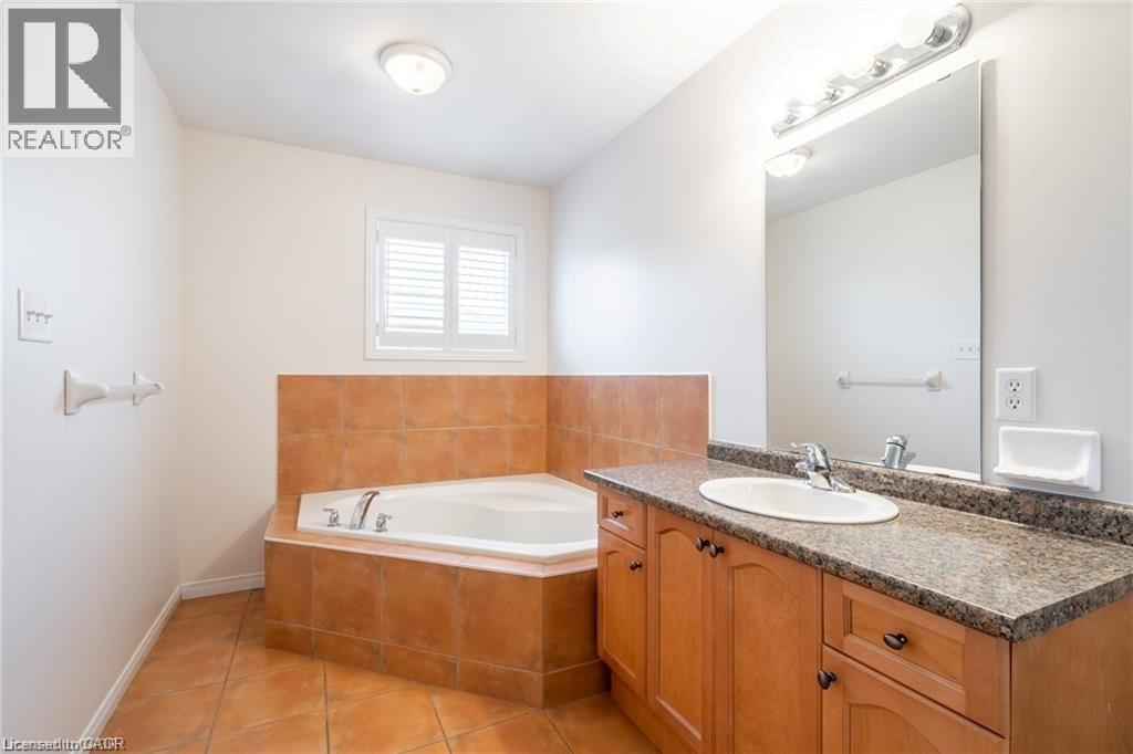 7 Southside Place Unit# 65, Hamilton, Ontario  L9C 7W6 - Photo 29 - 40799270