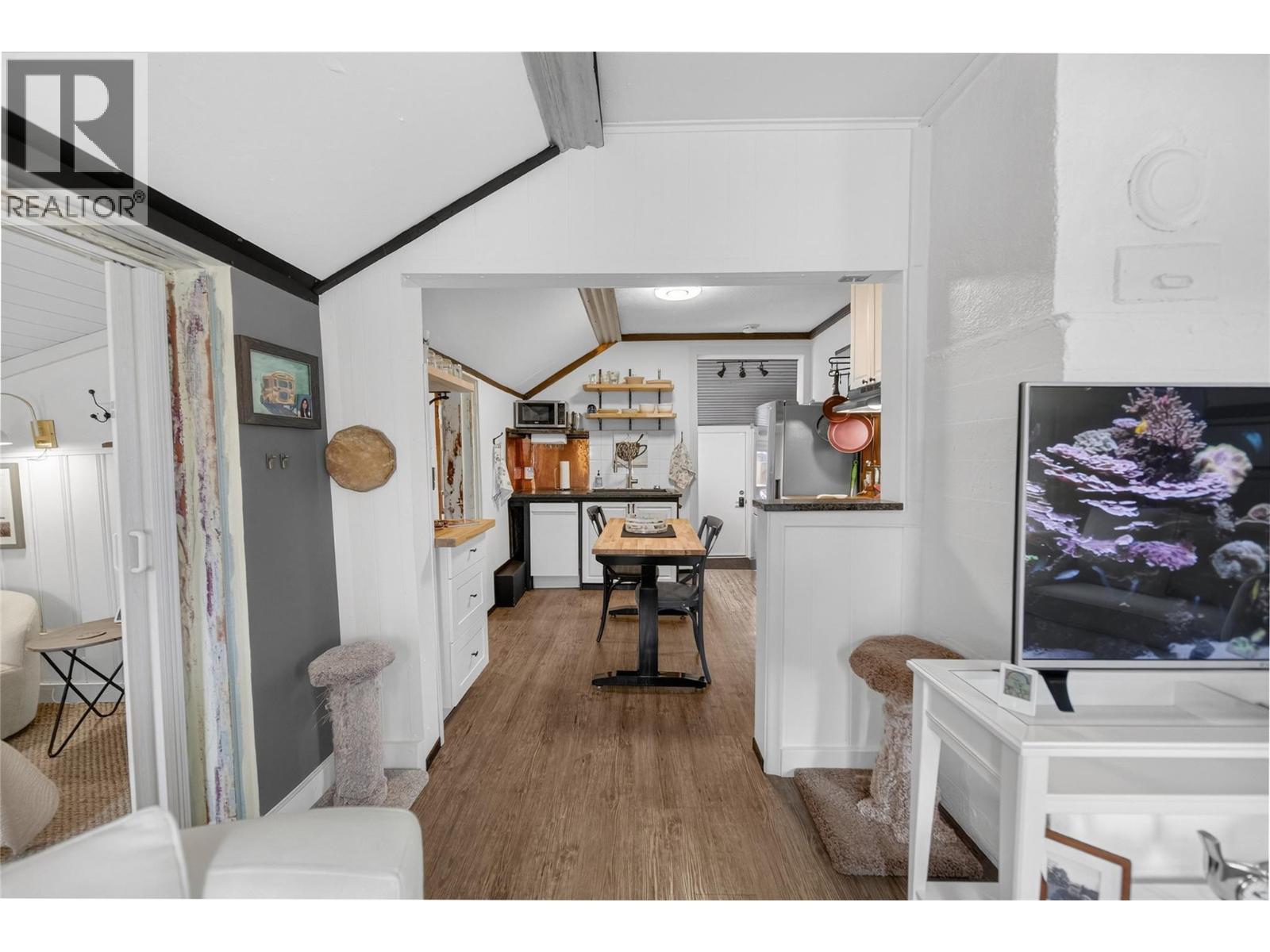 310 Kootenay Street N, Cranbrook, British Columbia V1C 3T7 - Photo 6 - 10372807