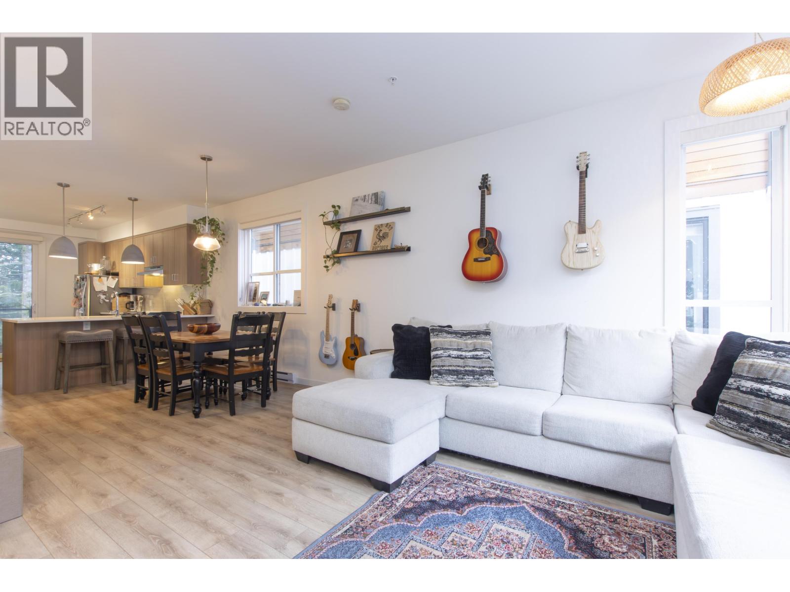 64 39769 GOVERNMENT ROAD, Squamish, British Columbia