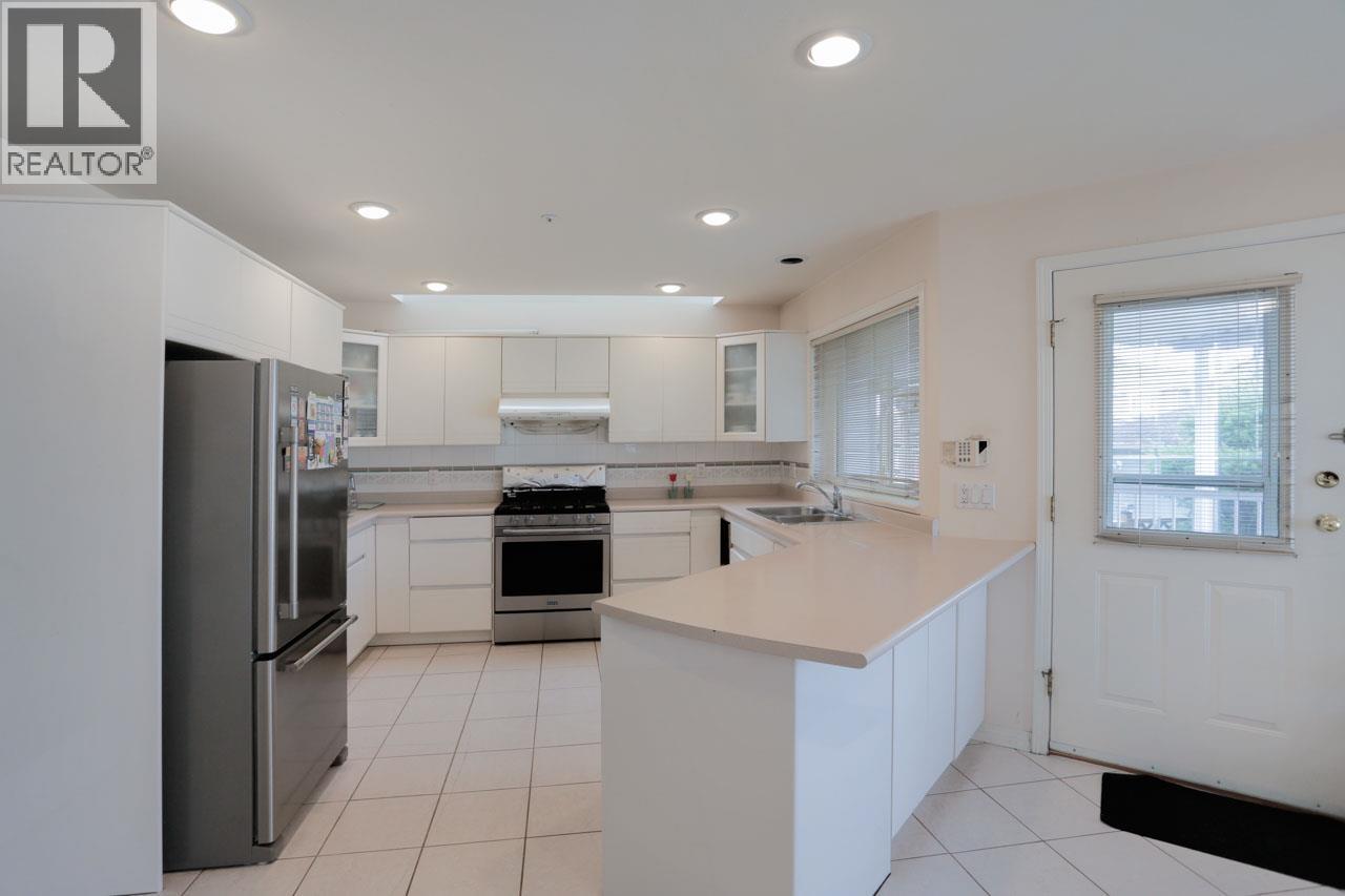 6333 Butler Street, Vancouver, British Columbia  V5S 3K6 - Photo 9 - R3080444