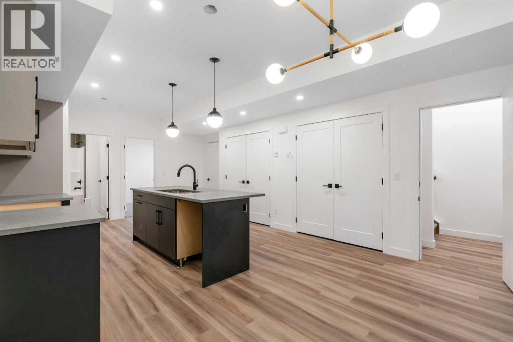 8633 48 Avenue Nw, Calgary, Alberta  T3B 2B3 - Photo 16 - A2276270