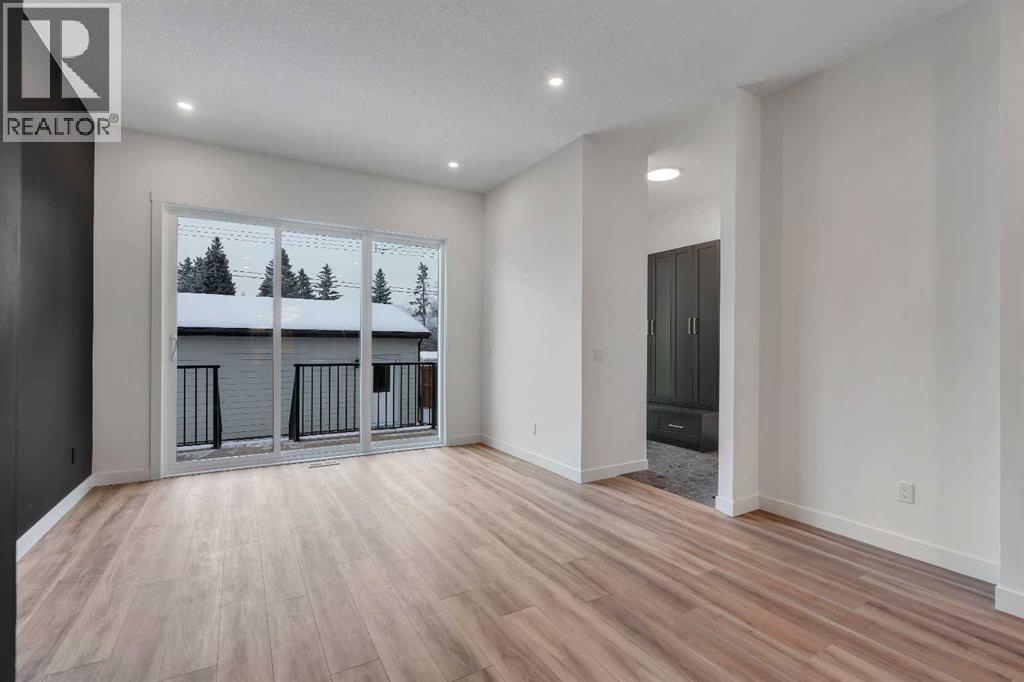 8633 48 Avenue Nw, Calgary, Alberta  T3B 2B3 - Photo 20 - A2276270