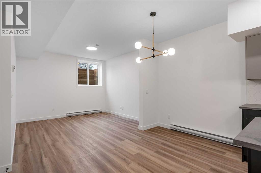 8633 48 Avenue Nw, Calgary, Alberta  T3B 2B3 - Photo 18 - A2276270