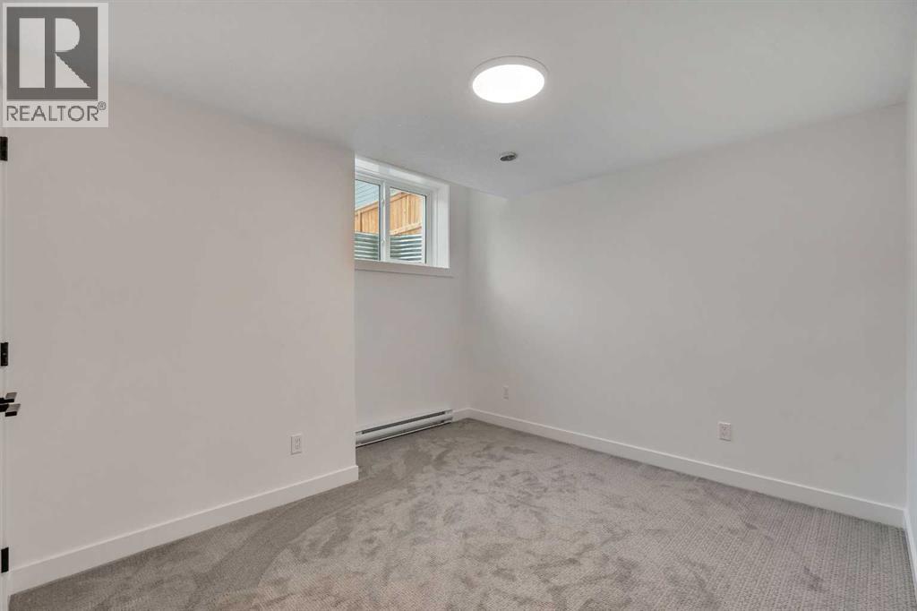 8633 48 Avenue Nw, Calgary, Alberta  T3B 2B3 - Photo 19 - A2276270