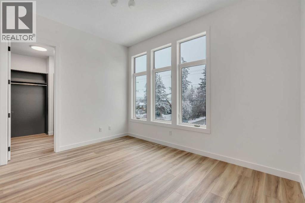 8633 48 Avenue Nw, Calgary, Alberta  T3B 2B3 - Photo 12 - A2276270