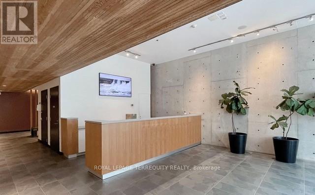 410 - 8 Dovercourt Road, Toronto, Ontario  M6J 0B6 - Photo 5 - C12705556